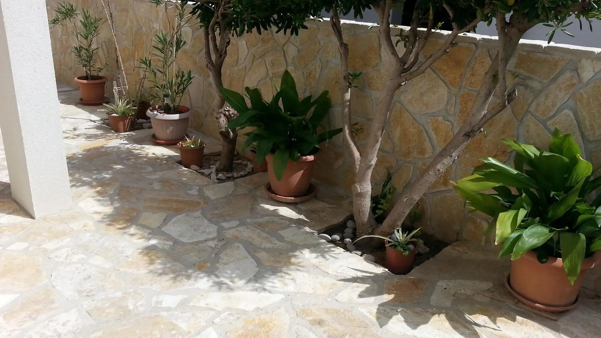 Apartments Ena Pag Town